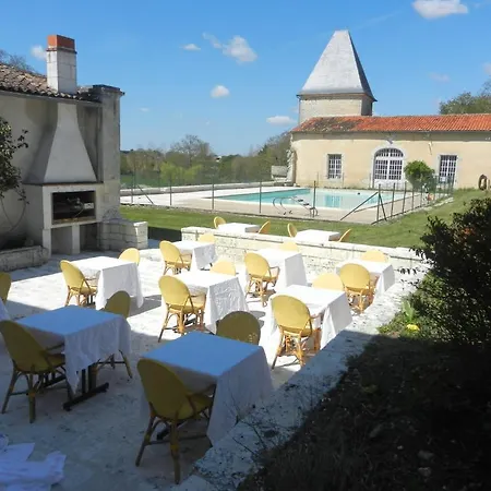 Chateau De Laleard Hotel