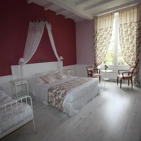 Chateau De Laleard Hotel 3*