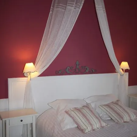 Chateau De Laleard Saint-Hilaire-de-Villefranche