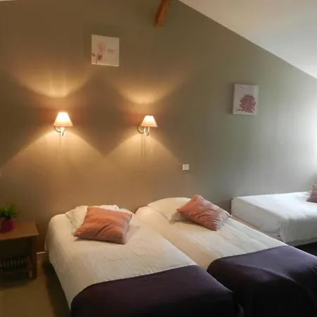 Hotel Chateau De Laleard 3*