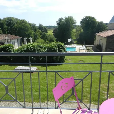 Hotel Chateau De Laleard 3*