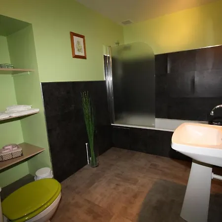 Hotel Chateau De Laleard 3*