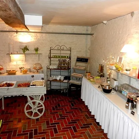 Chateau De Laleard 3*