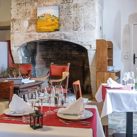 Hotel Chateau De Laleard 3*