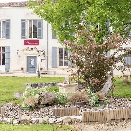 ホテル Chateau De Laleard