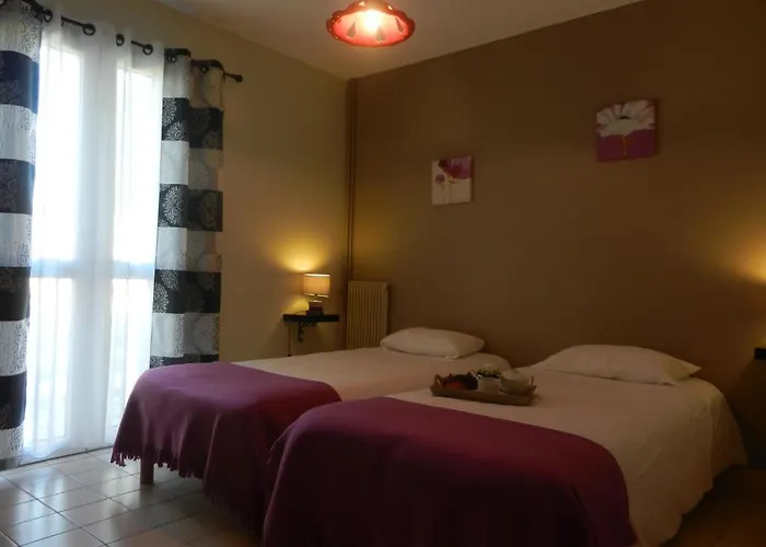 Chateau De Laleard Hotel 3*