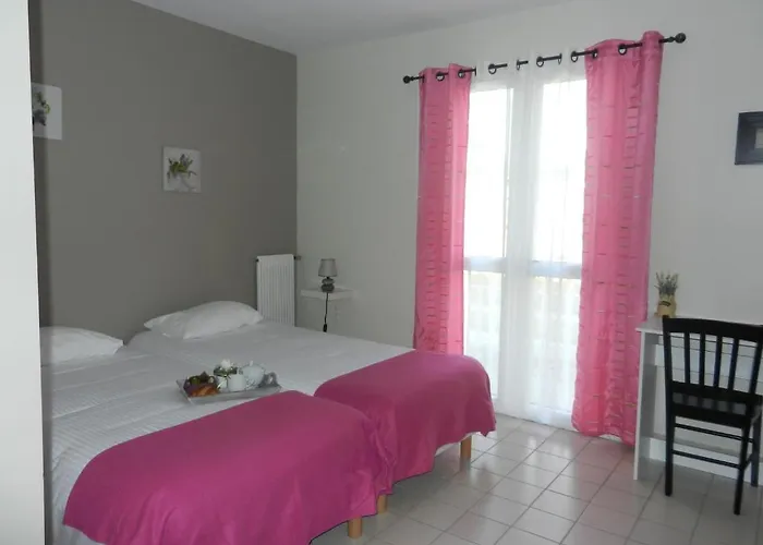 Chateau De Laleard Saint-Hilaire-de-Villefranche