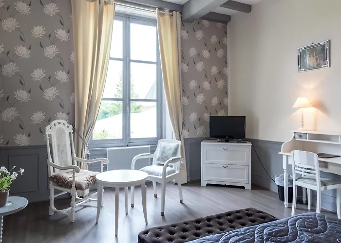 Chateau De Laleard Hotel