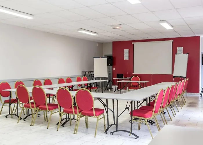 Chateau De Laleard 3* Saint-Hilaire-de-Villefranche